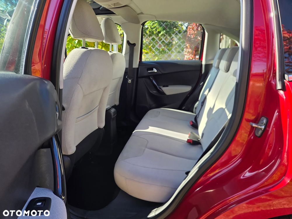 Citroën C3 1.4 VTi Exclusive MAP - 15