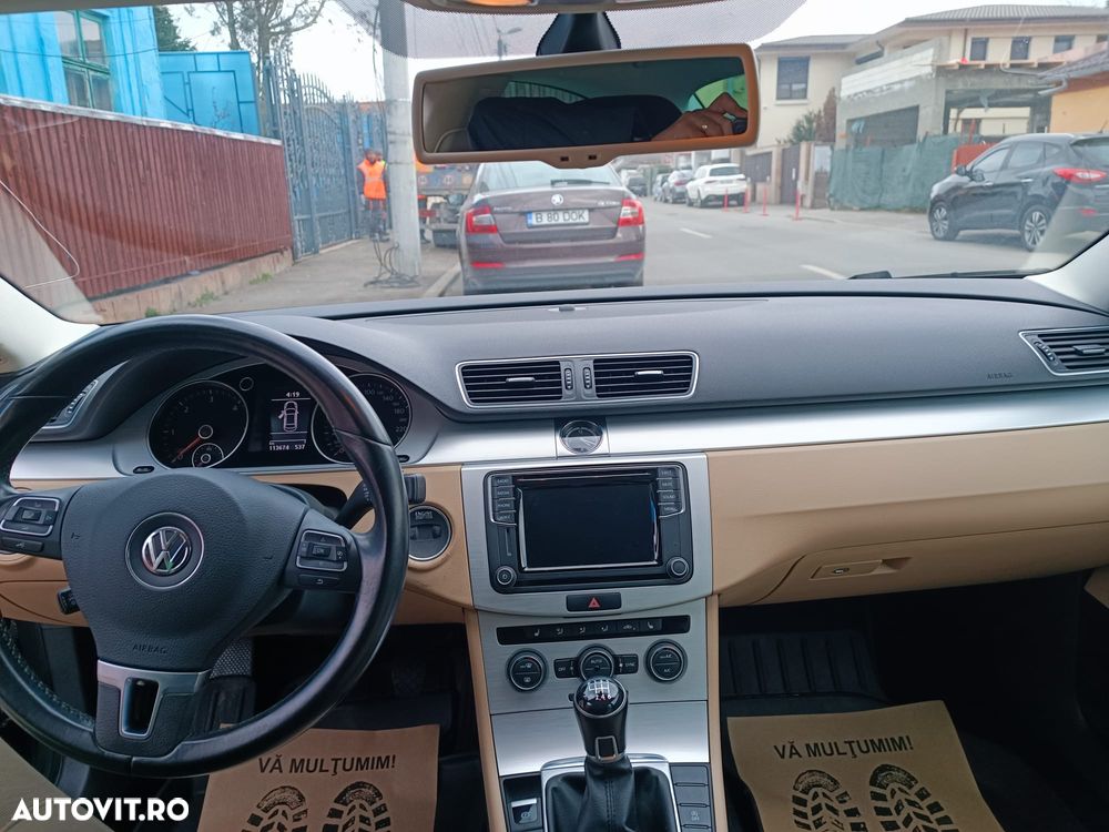 Volkswagen Passat - 9