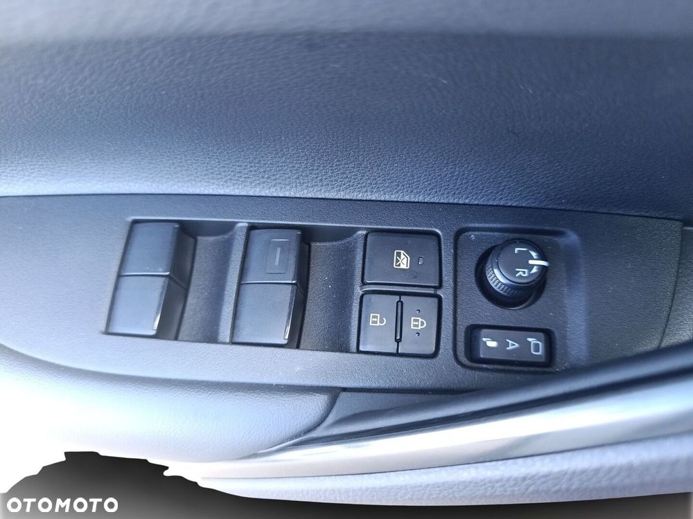 Toyota Corolla Cross - 35