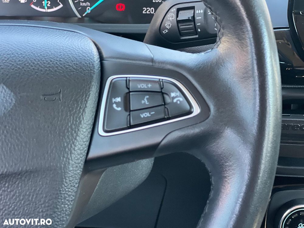 Ford EcoSport - 18
