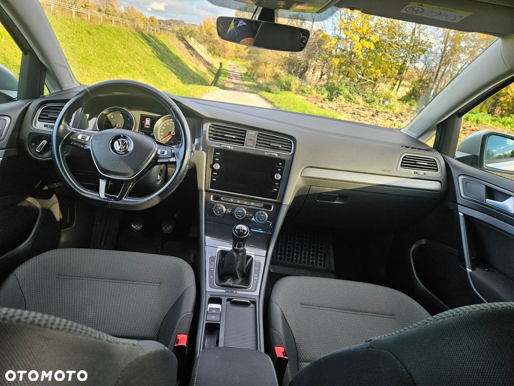 Volkswagen Golf VII 1.6 TDI BMT Comfortline - 27