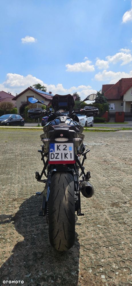 BMW XR - 9
