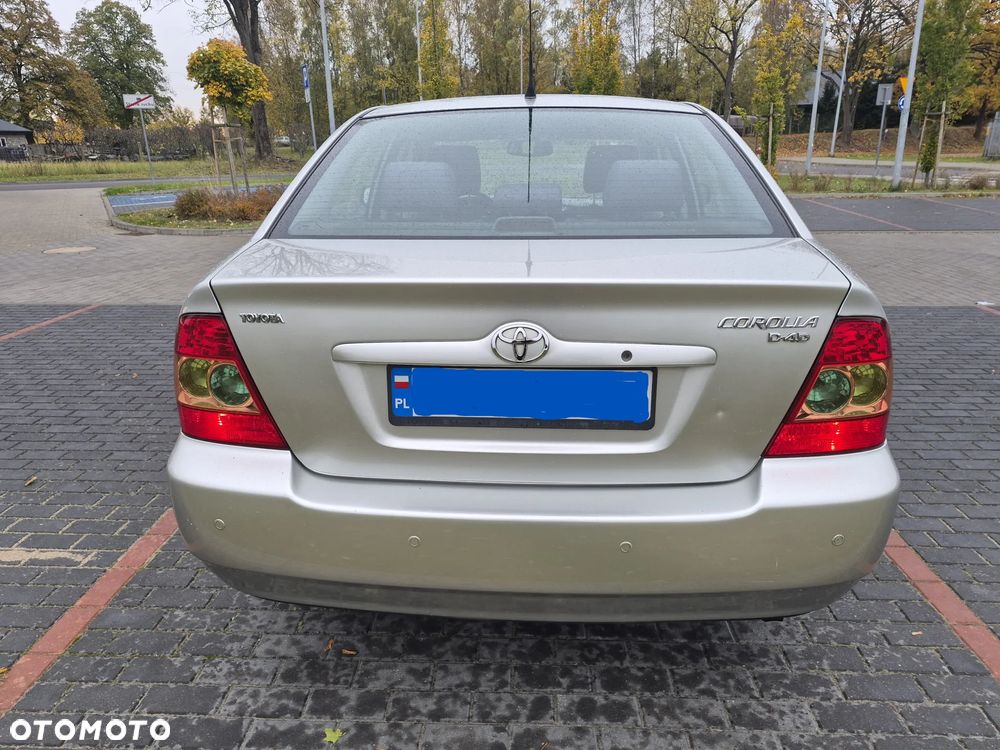 Toyota Corolla - 4