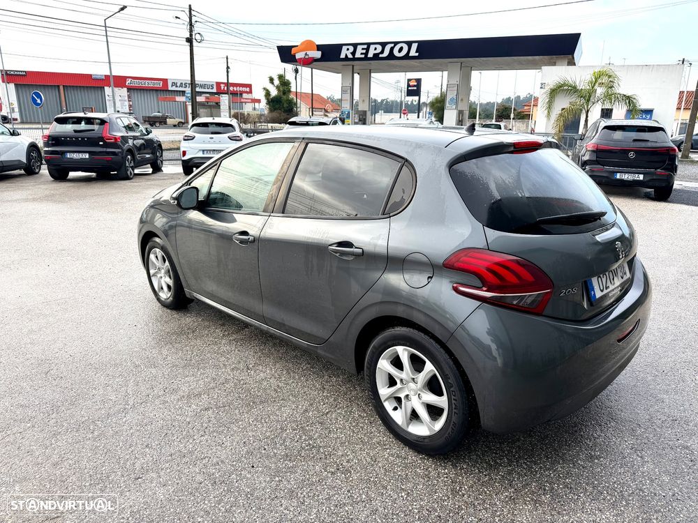 Peugeot 208 1.6 BlueHDi Style - 8