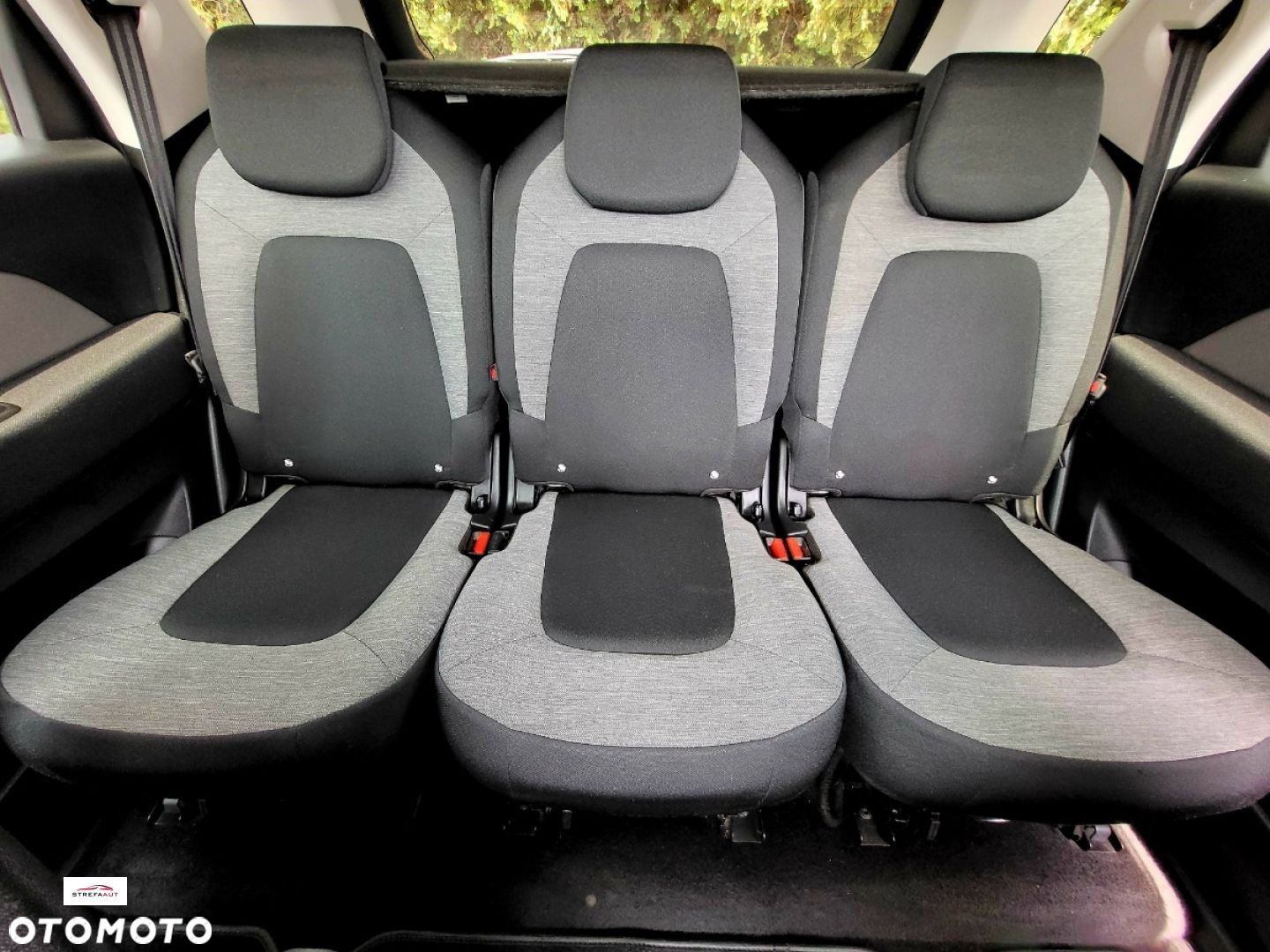 Citroën C4 Picasso - 11