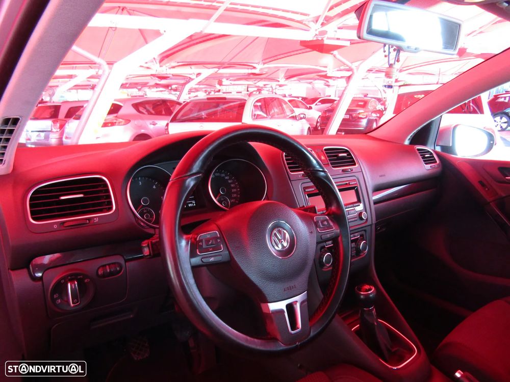 VW Golf 1.6 TDi Confortline - 6