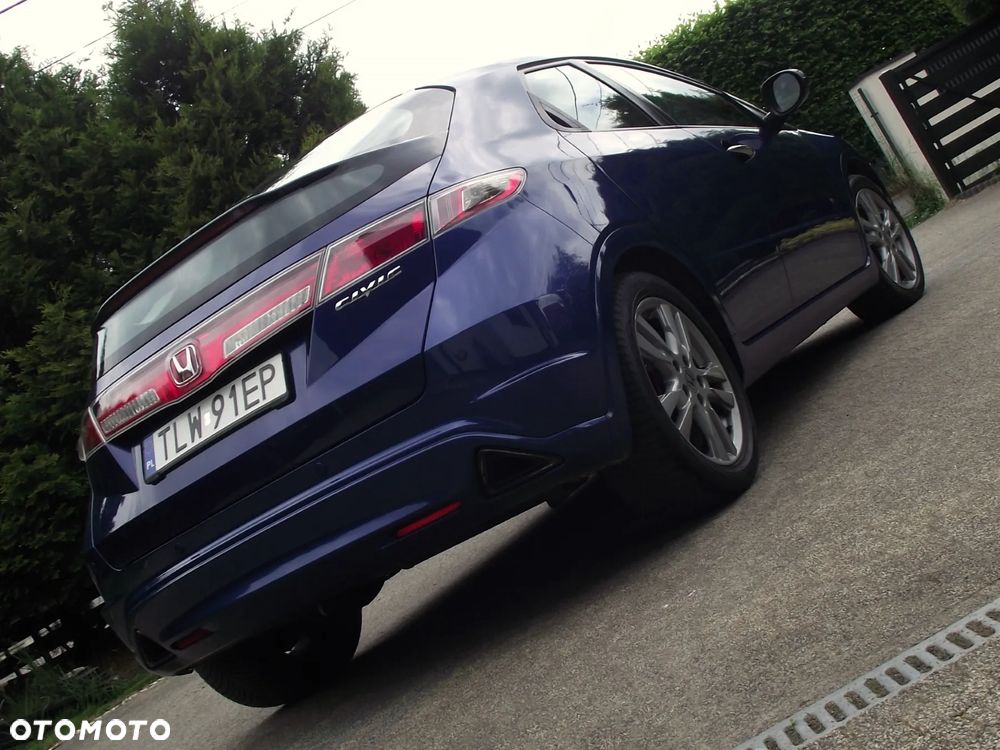 Honda Civic 1.8 Executive - 9