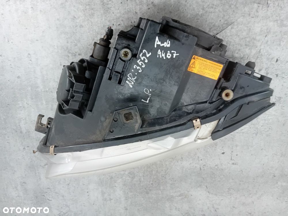 LAMPA PRZÓD LEWA XENON AUDI A4 B7 - 9