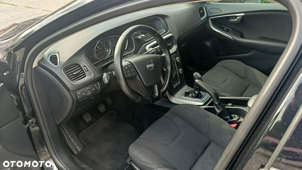 Volvo V40 - 14