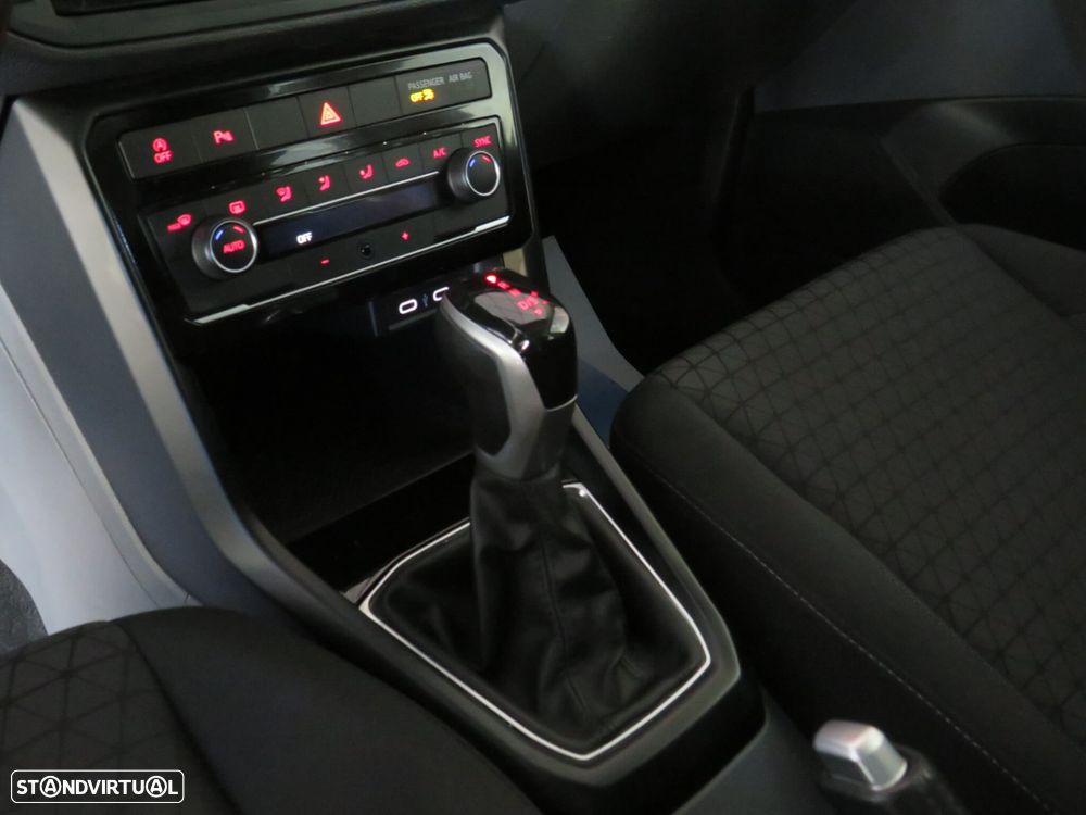 VW T-Cross 1.0 TSI Life DSG - 11