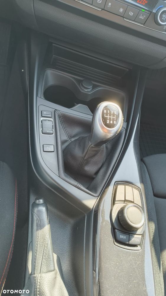 BMW Seria 1 116i Sport Line - 12