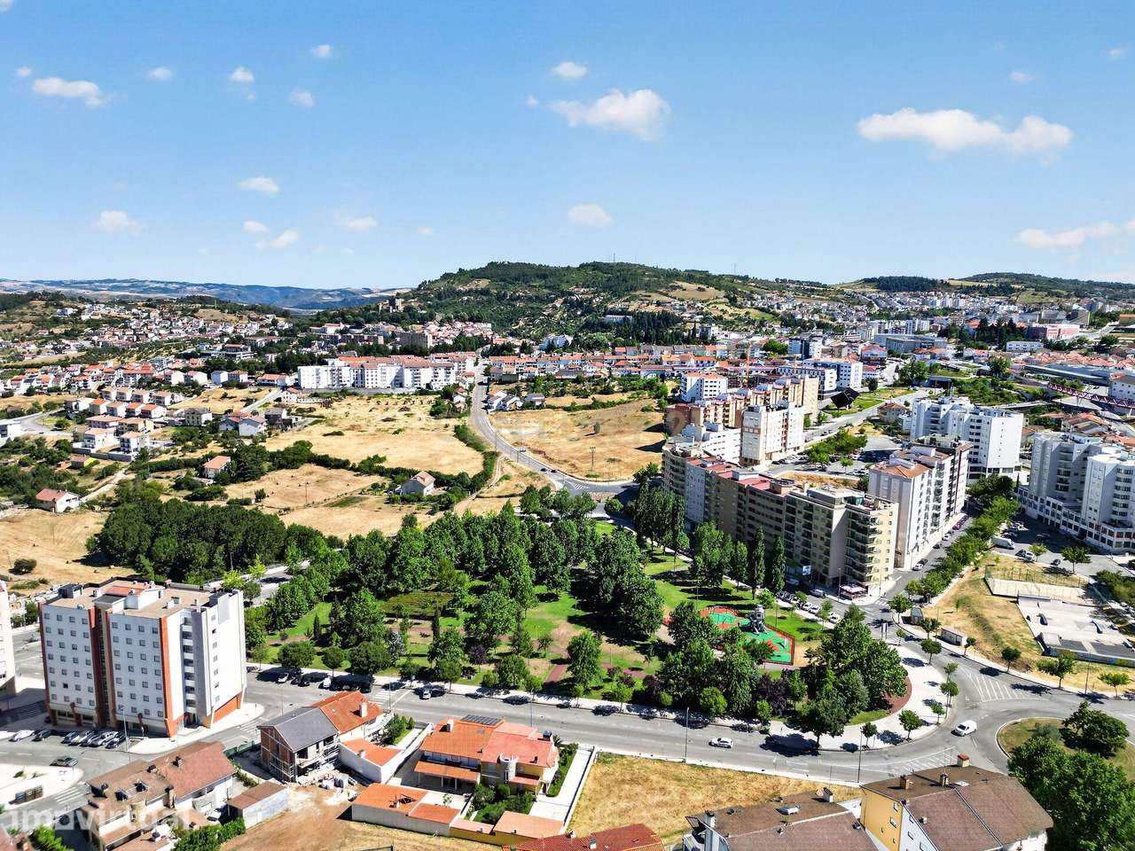 Casa em Bragança para Recuperação - Oportunidade Única! - Grande imagem: 3/28