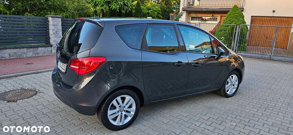 Opel Meriva 1.4 Design Edition - 10