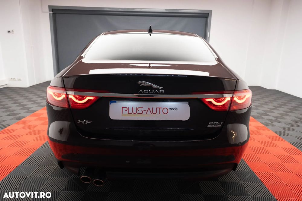 Jaguar XF 20d AWD Prestige - 6