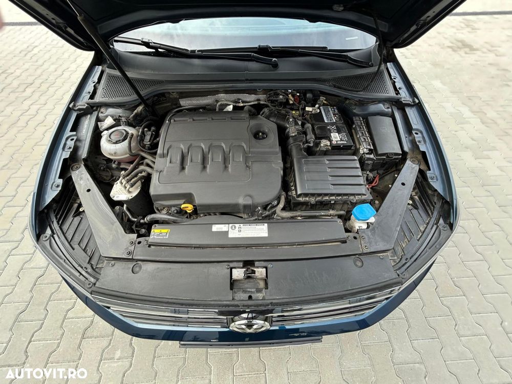 Volkswagen Passat 2.0 TDI SCR DSG Elegance - 33