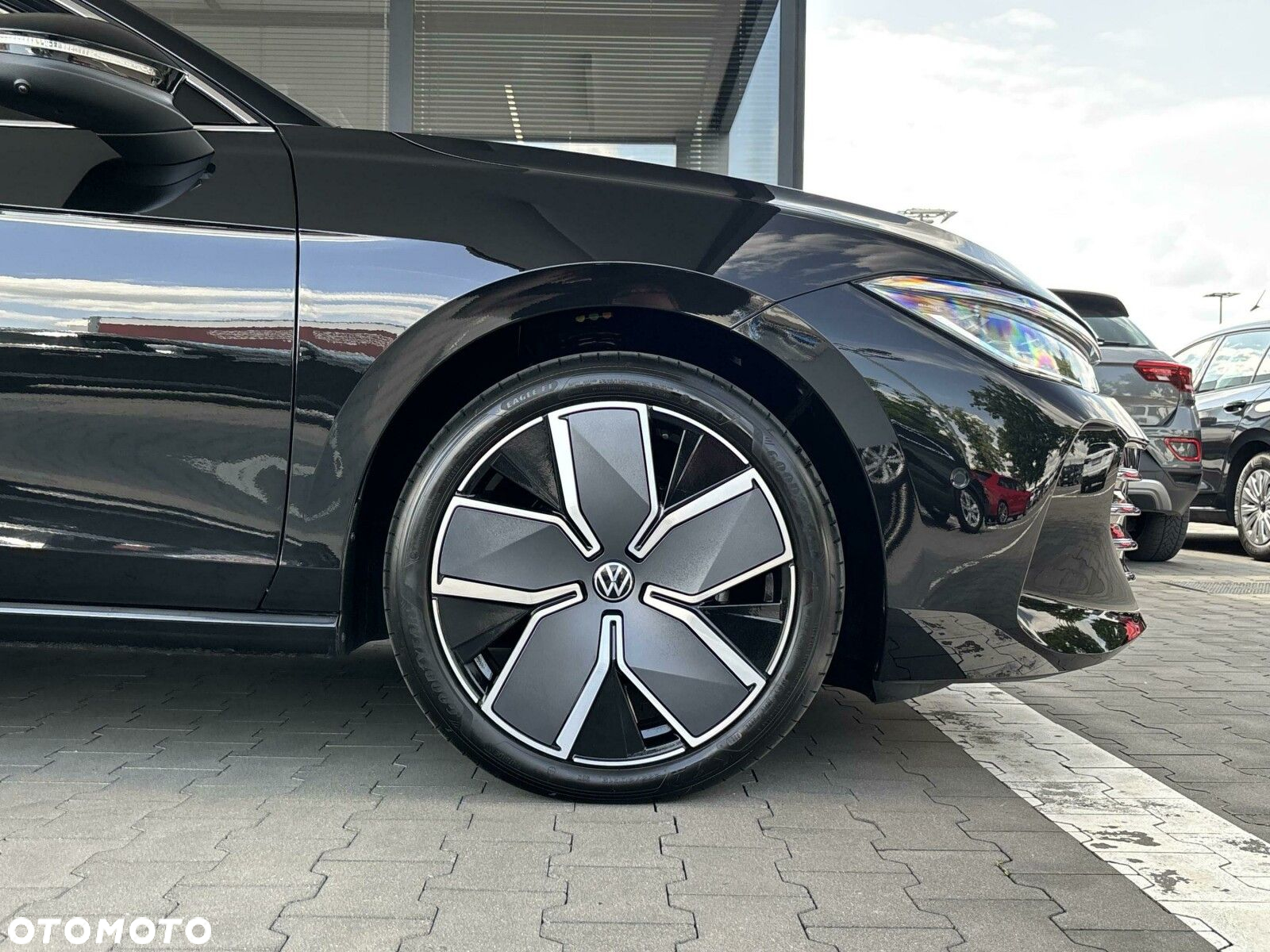 Volkswagen Passat - 36
