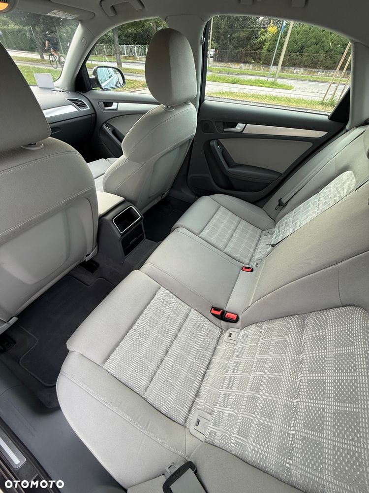 Audi A4 Limousine - 29