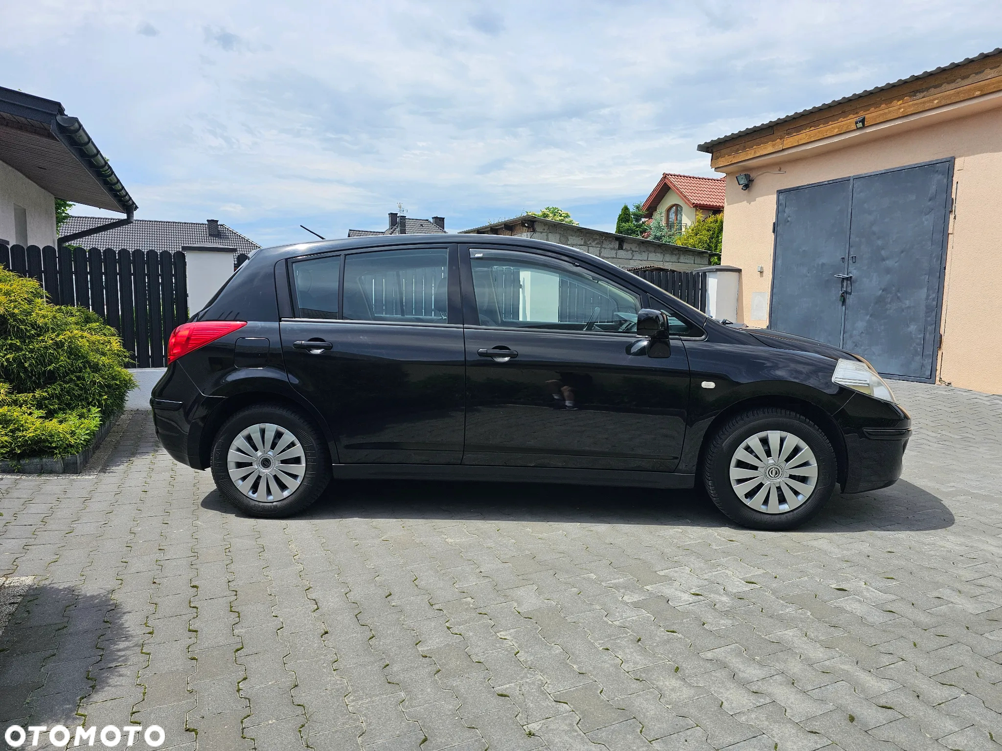 Nissan Tiida 1.6 Tekna - 4