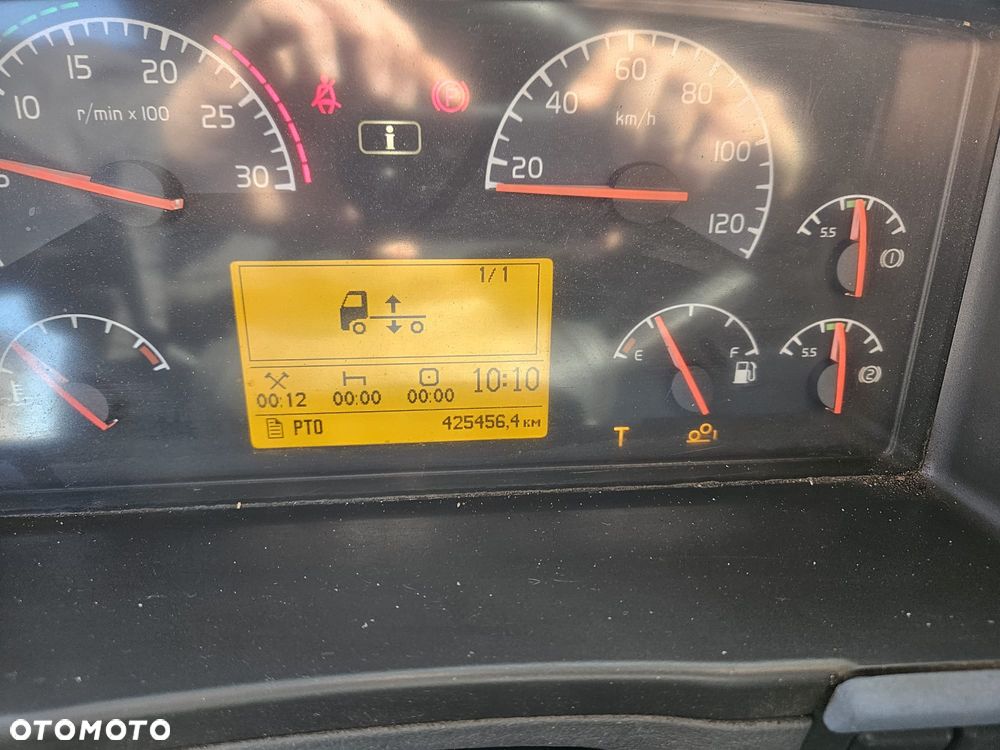 Volvo VOLVO FM 8x4 wywrot HMF 2220 + FLY JIB - 11