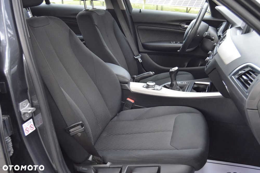 BMW Seria 1 118i Sport Line - 35