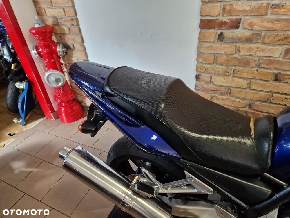 Yamaha FZS - 36