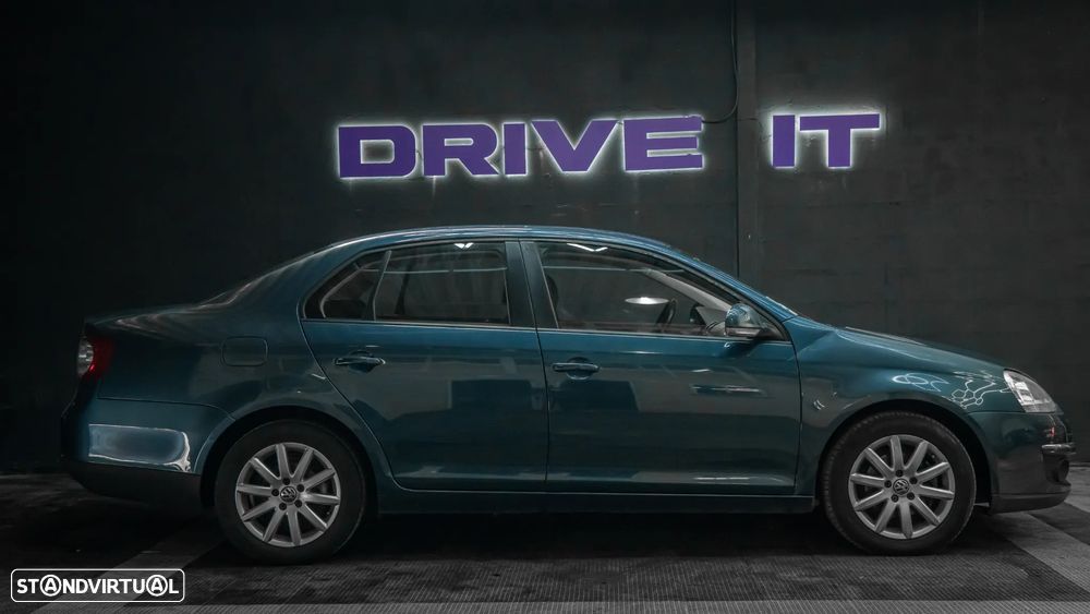 VW Jetta - 10