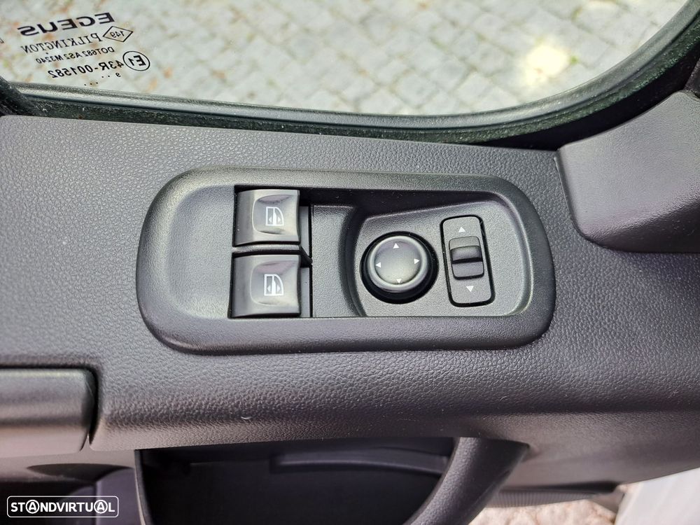 Renault Master 2.3 DCI S&S L4 3.5T TW CAIXA FECHADA - 4