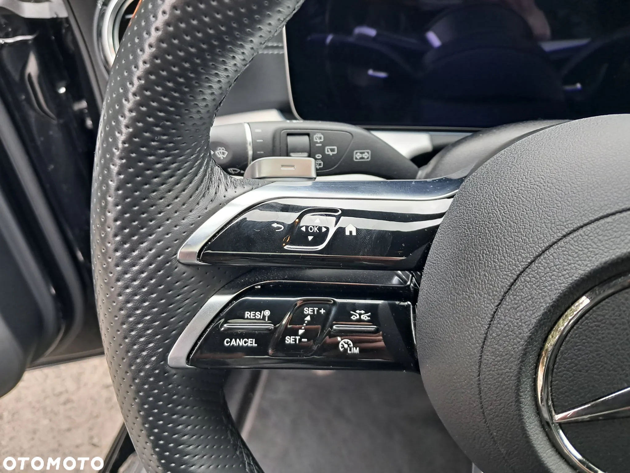 Mercedes-Benz Klasa E 450 4-Matic AMG - 18