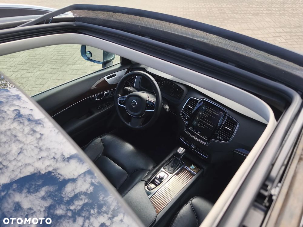 Volvo XC 90 T6 AWD Momentum 7os - 30