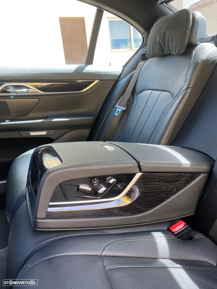 BMW 730 d - 25