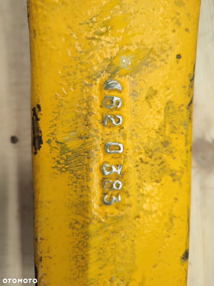 Łącznik wysiągnika JCB 531-70  1620383 - 9