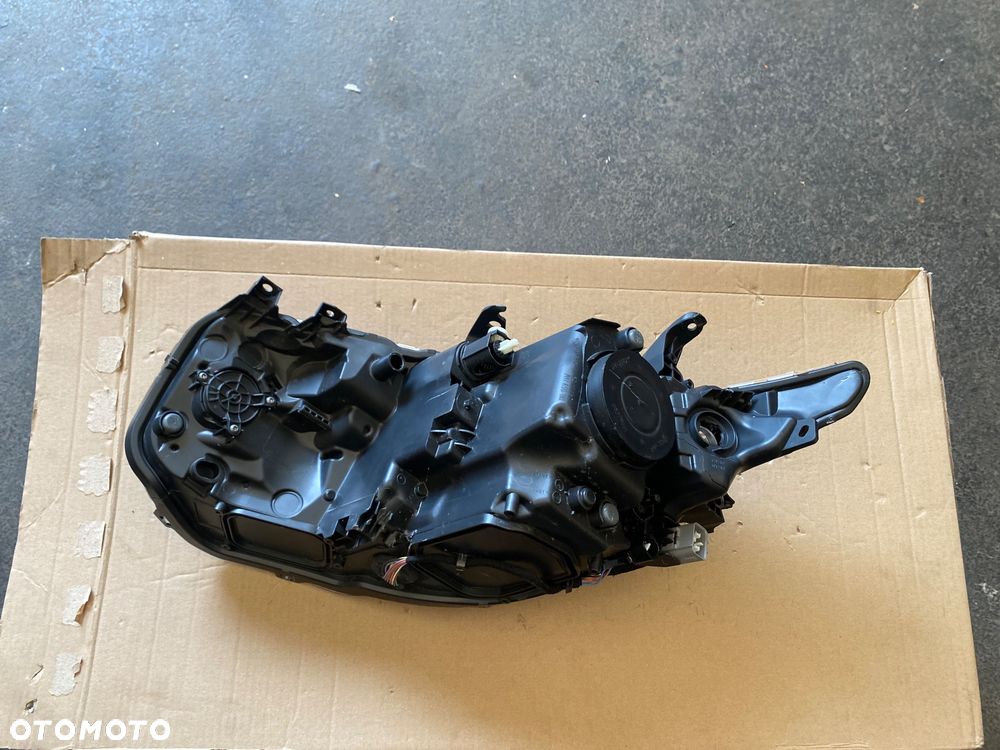 TOYOTA AURIS 2 II lift E18 FULL LED LAMPA PRZEDNIA PRAWA REFLEKTOR PRZEDNI PRAWY PRZÓD EUROPA 81110-02K60 - 8