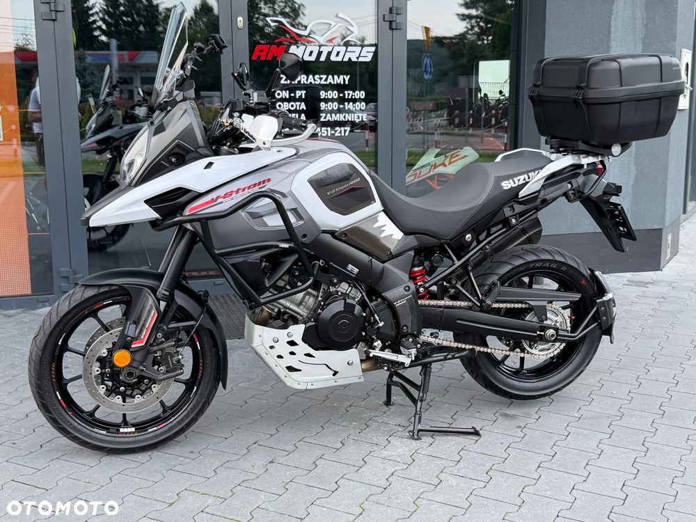 Suzuki V-STROM - 25