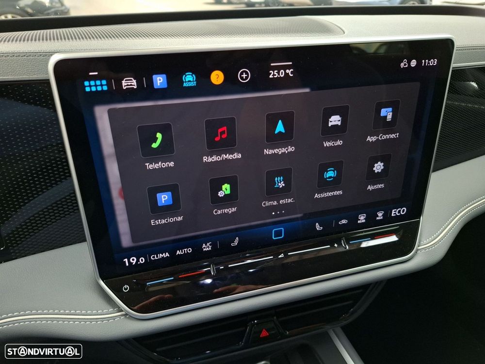 VW Passat Variant 1.5 TSI eHybrid Business DSG - 22