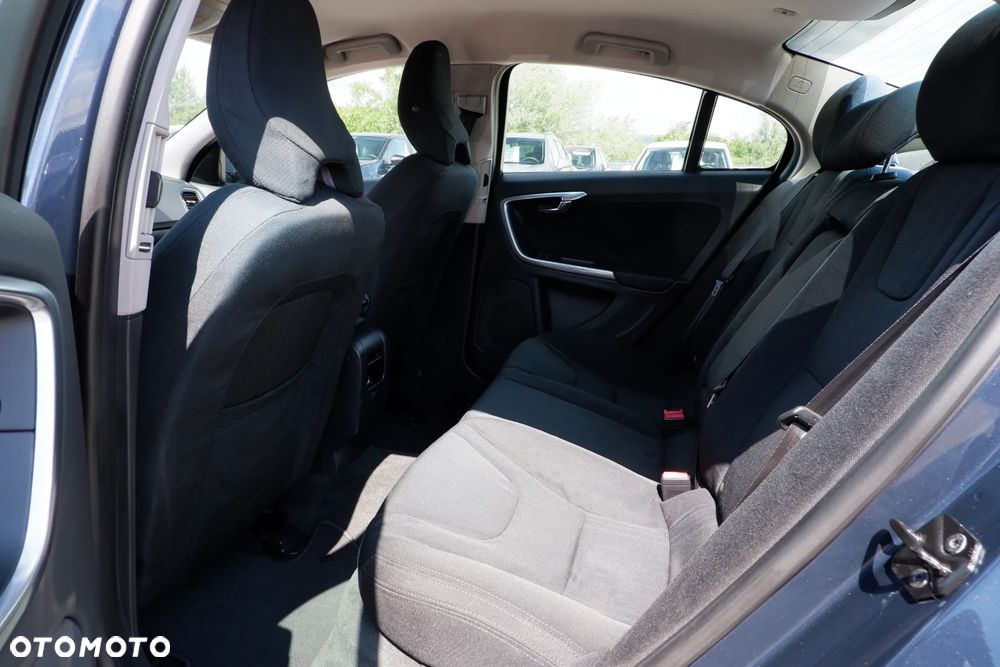 Volvo S60 2.0T Kinetic - 28