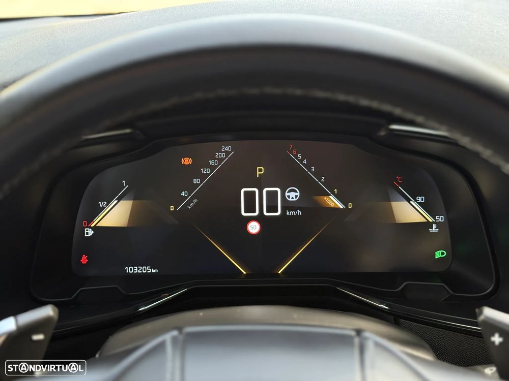 DS DS7 Crossback - 23