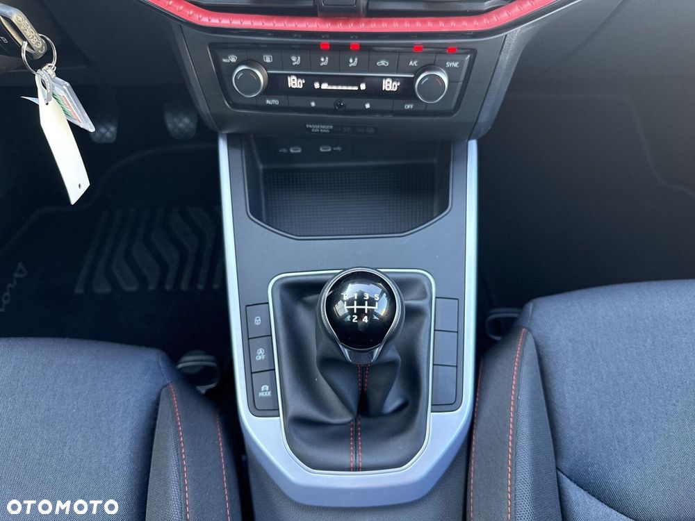 Seat Arona - 16