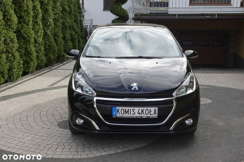Peugeot 208 - 11