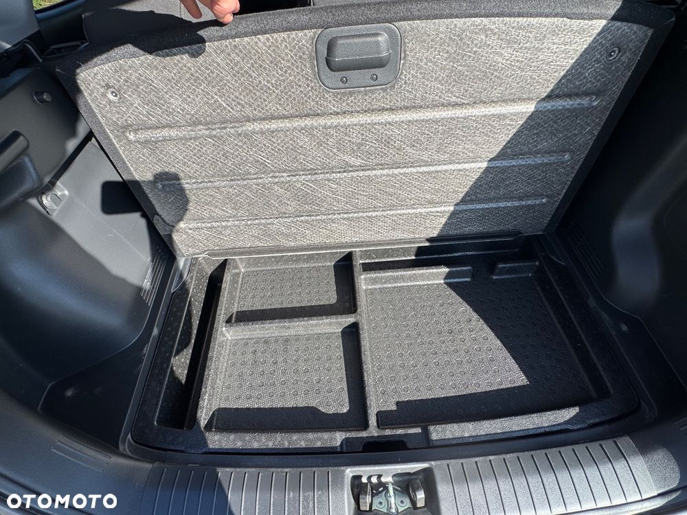 Hyundai Kona Electric 64kWh Executive - 11