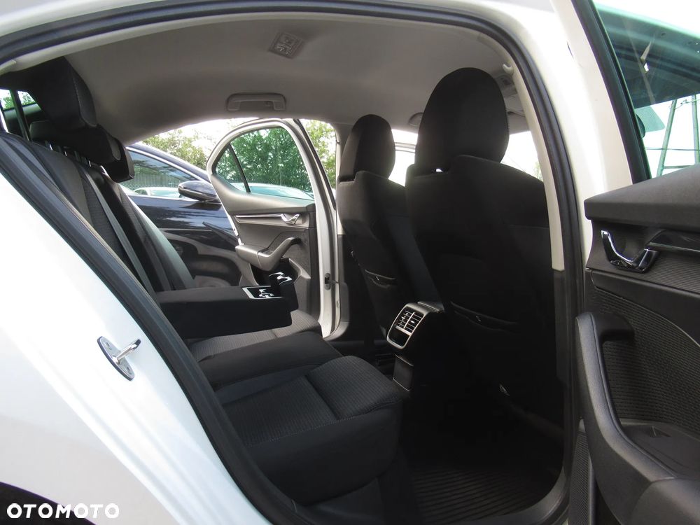 Skoda Octavia 1.5 TSI ACT Ambition - 8