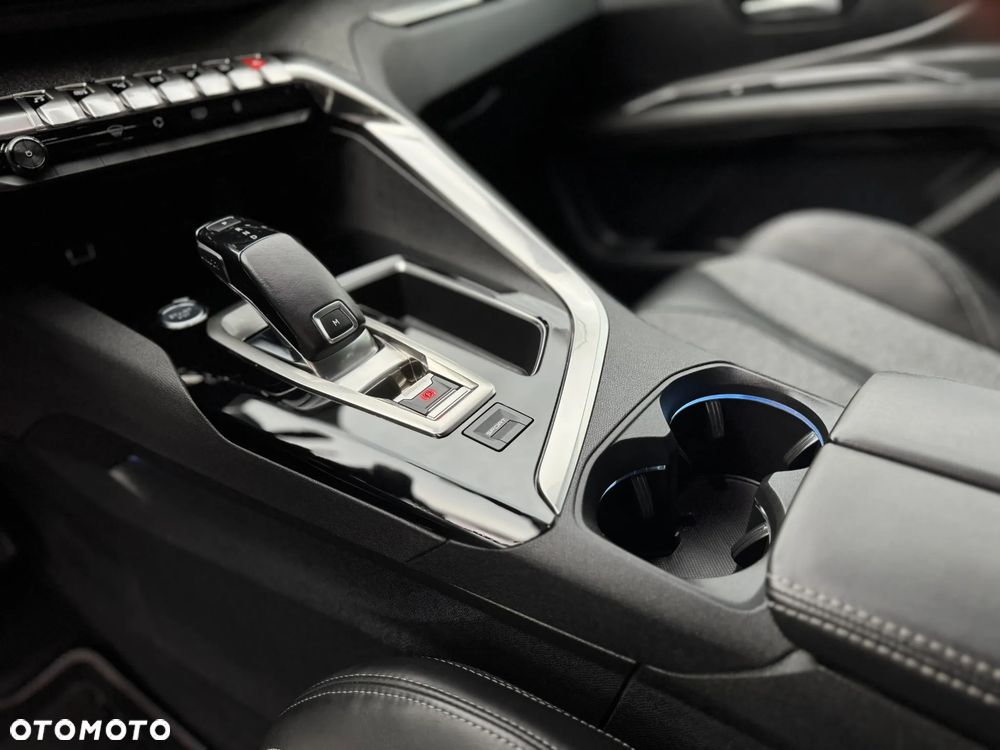 Peugeot 3008 BlueHDi 130 Stop & Start EAT8 Allure - 24