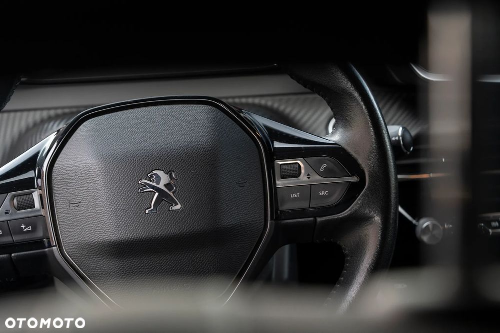 Peugeot 208 1.2 PureTech Allure S&S - 8