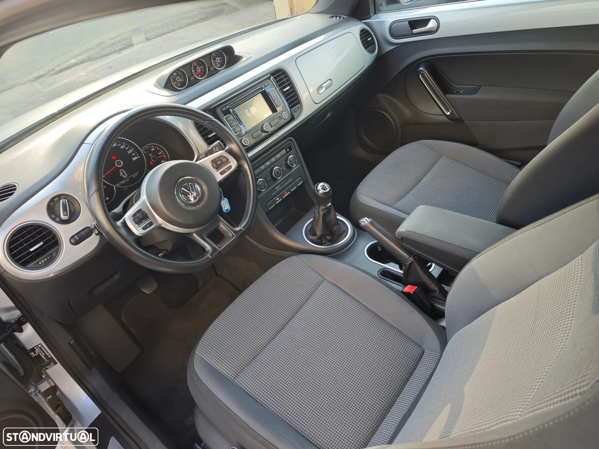VW New Beetle 1.6 TDi Design - 16