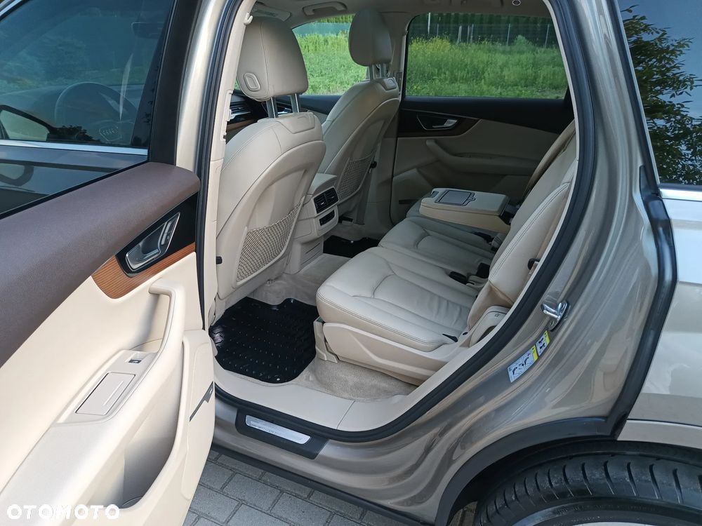 Audi Q7 - 18