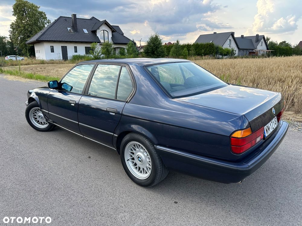 BMW Seria 7 730i - 10
