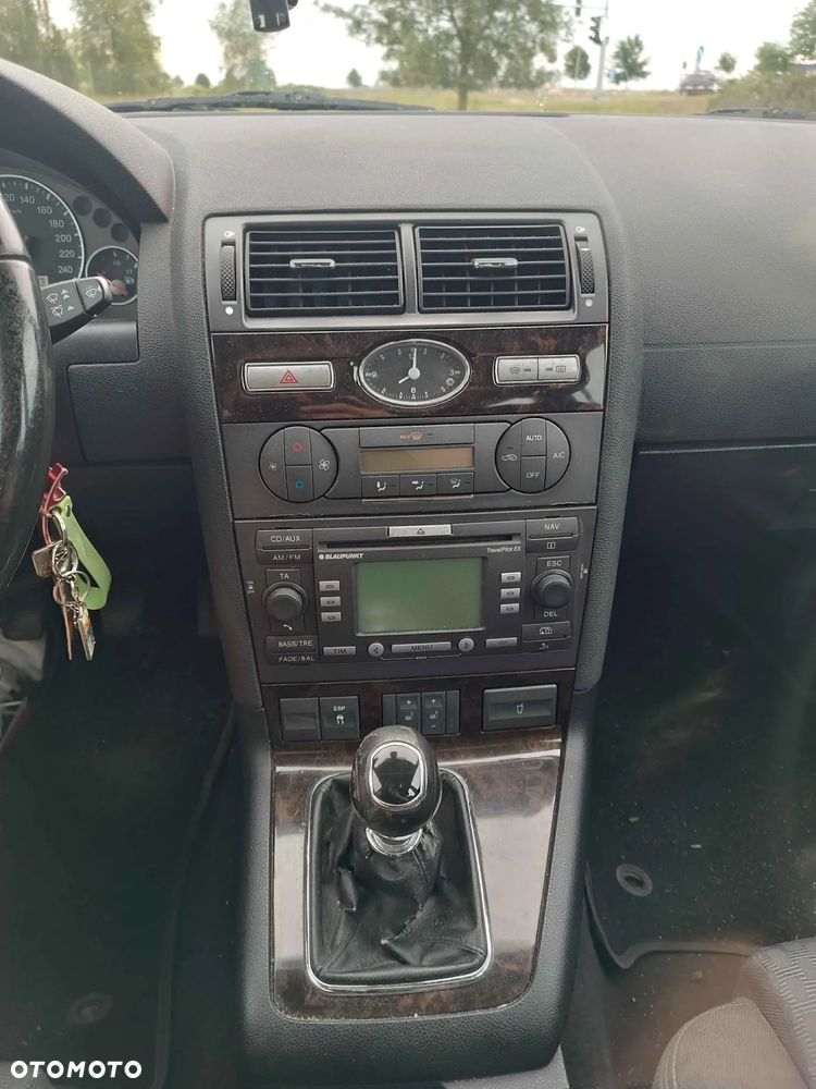 Ford Mondeo 2.0 TDCI Ghia X - 10