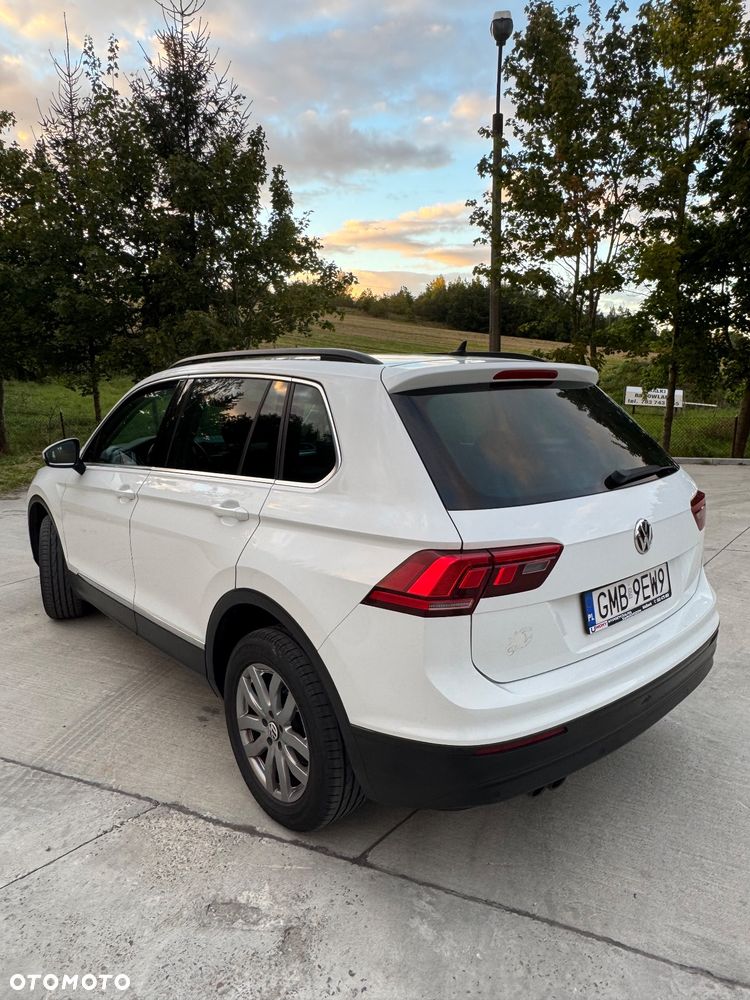 Volkswagen Tiguan - 3