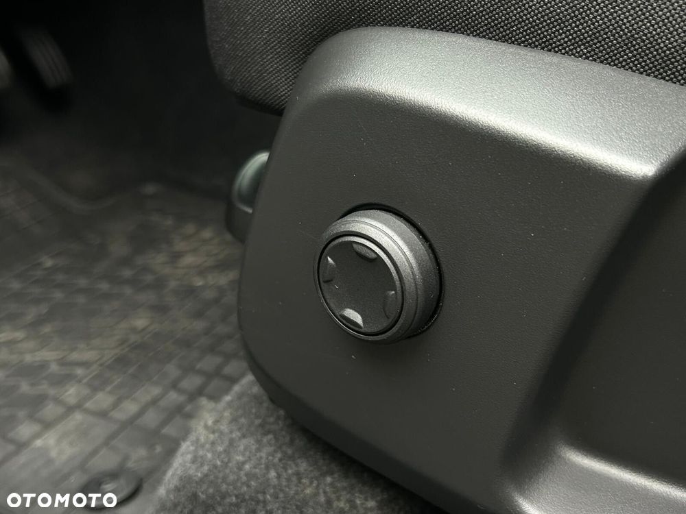 Volvo XC 40 T3 Momentum Pro - 31