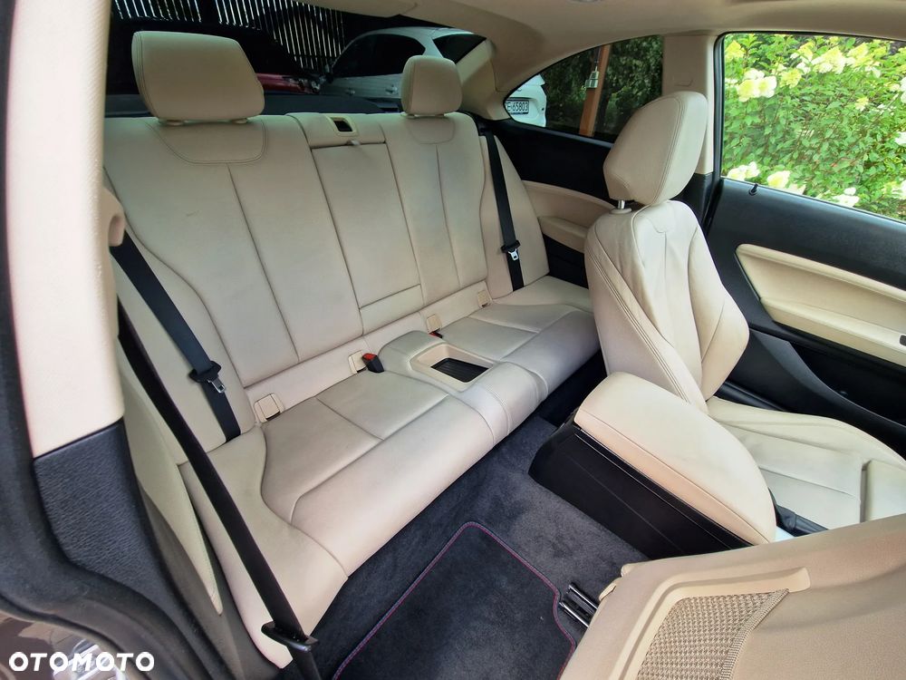 BMW Seria 2 220d Sport-Aut Sport Line - 24