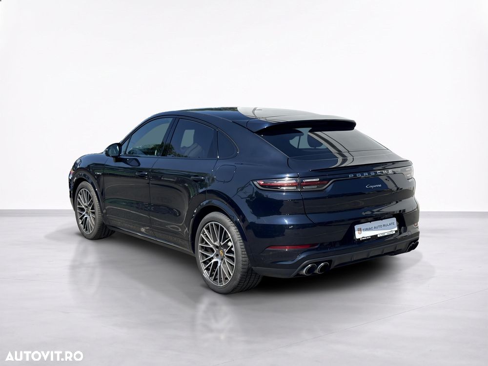 Porsche Cayenne - 4